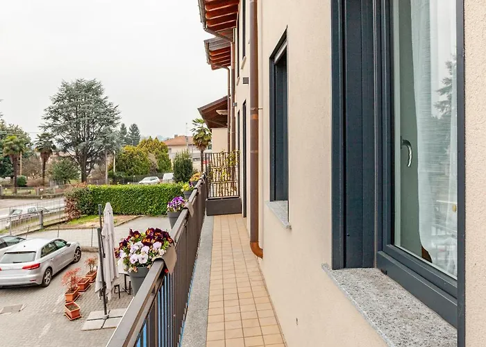 Syc I Mulini, Leonardo Academy & Mxp & Jrc Ispra Apartman *